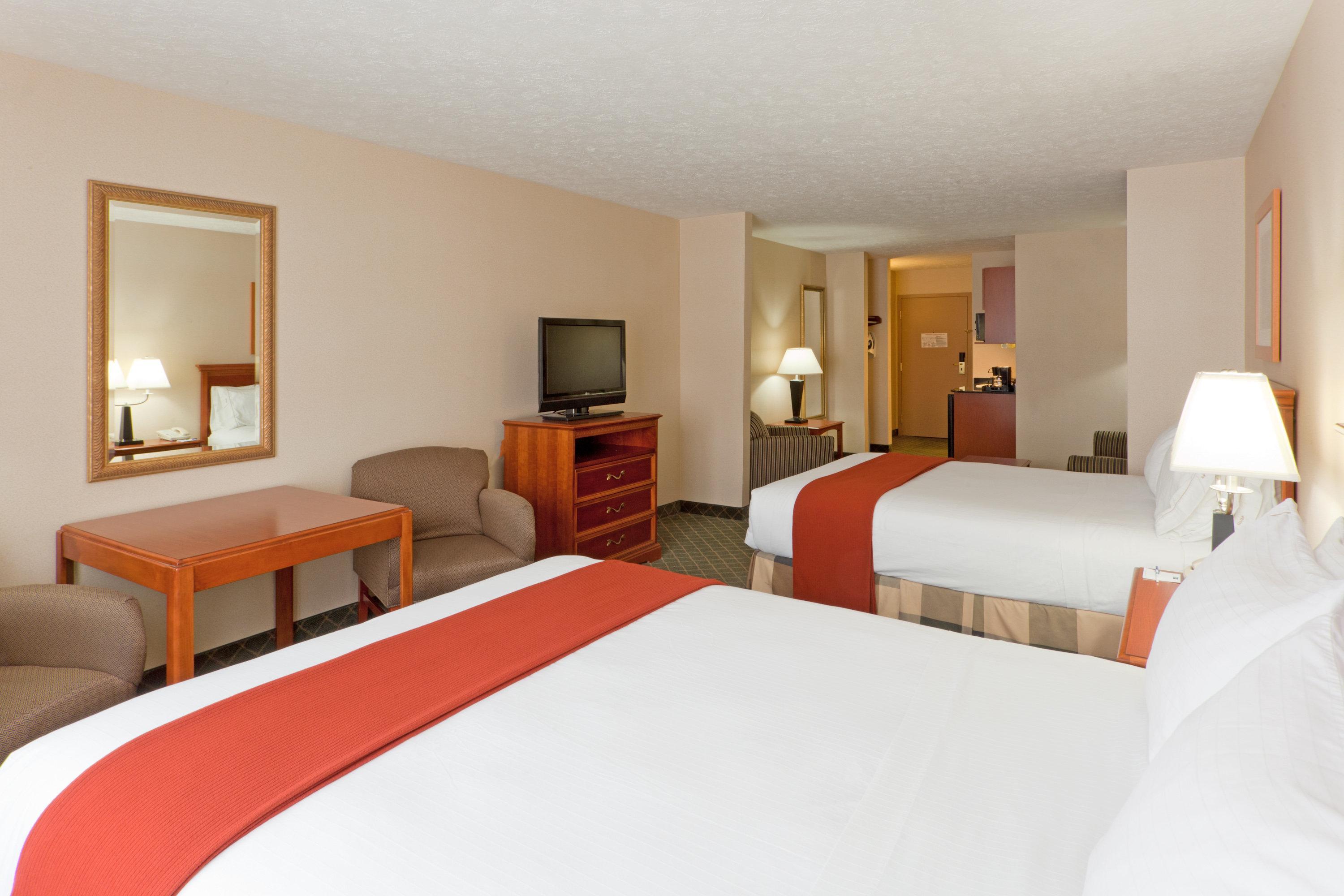Holiday Inn Express Hotel & Suites Kent State University Ruang foto